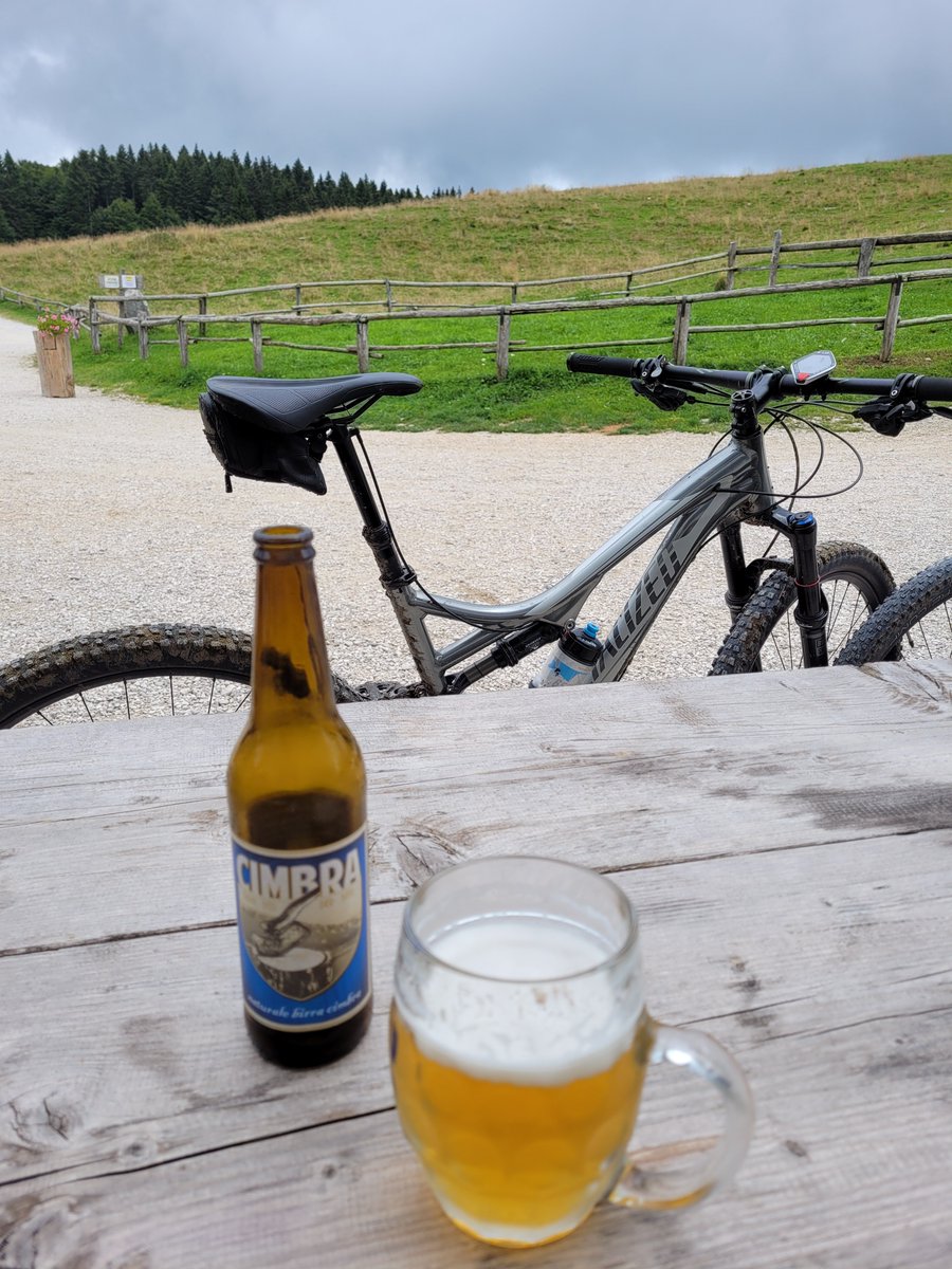 Nets29's tweet photo. #Cansiglio #Pizzoc #mtb @iamspecialized https://t.co/Zextd6PtOi