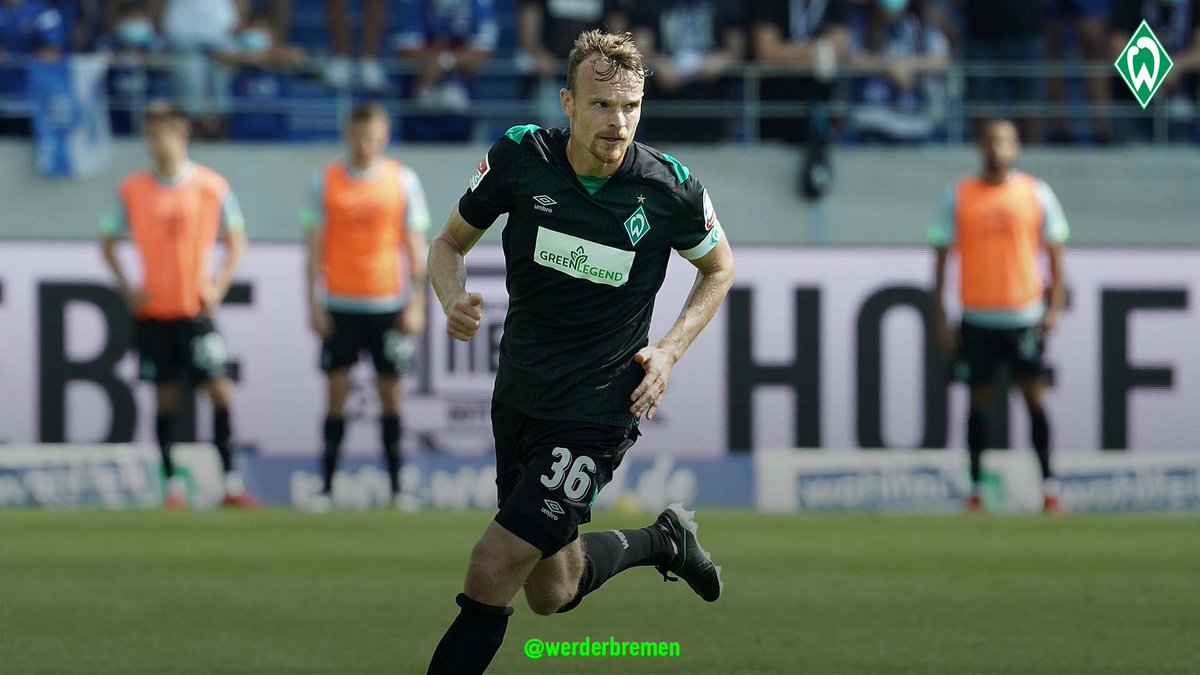 werderbremen_jp's tweet photo. #KSCSVW 戦でキャプテンとしてチームを率いたクリスティアン・ #グロース が、 @kicker_jp 誌によってブンデスリーガ2部第4節のベストイレブンに選ばれました🏅
おめでとう、グロッソ!👏
#ヴェルダー https://t.co/ubHVmyFekc