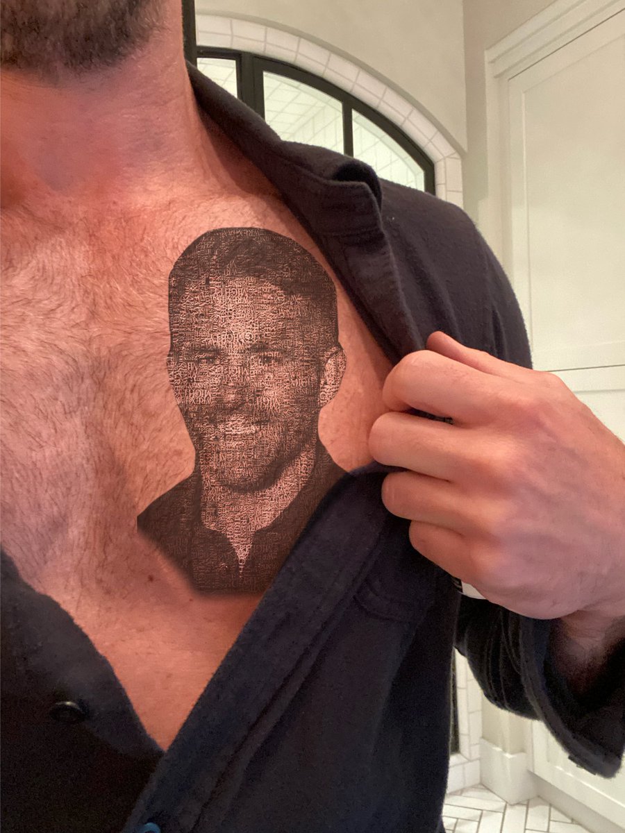 Rob McElhenney on X: "@VancityReynolds @clarechids That's fine but I'd have to get the tattoo removed. The wallpaper AND the ink would just be weird. https://t.co/lqxDnmNXWR" / X
