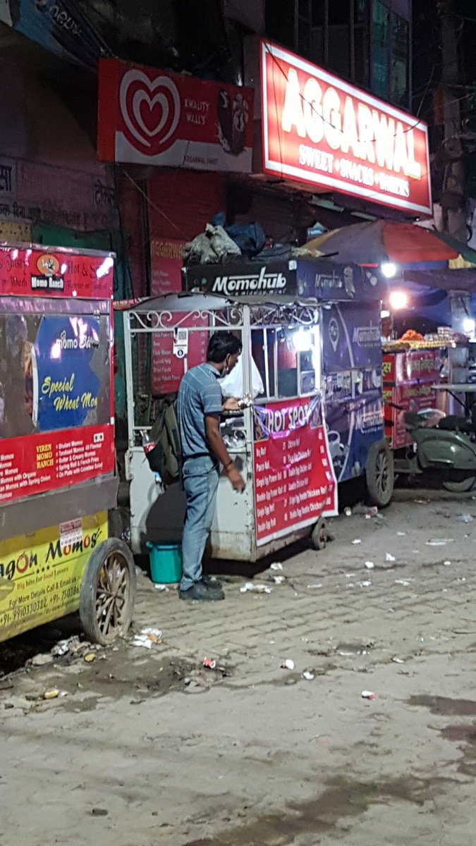 Condition of location at Kakrola Market,(Dwarka Mod) food bieng served at Aggarwal Sweets and other small food venders near it. The place smells like hell. Kindly take action at earliest <a href="/fssaiindia/">FSSAI</a> <a href="/MCDdelhi/">MCD Delhi</a> <a href="/delhi_sw/">DM(South West) Delhi</a> <a href="/DMSouthWest1/">District Magistrate, South West Delhi</a> @goyalarpit <a href="/OfficialSdmc/">SDMC</a> <a href="/SDMC_Official/">SDMC_Official</a>