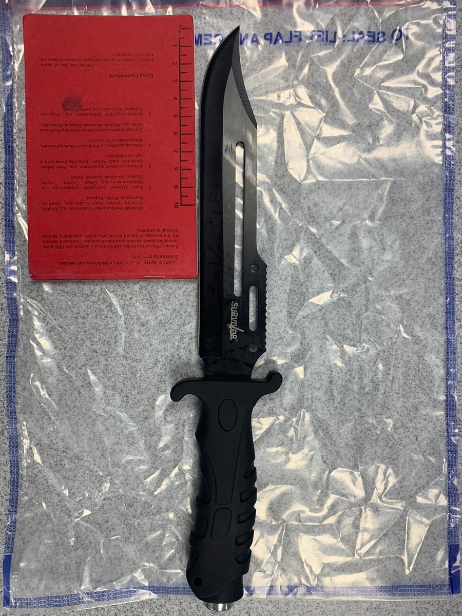 MetTaskforce's tweet image. #U52 arrest two males on suspicion of possessing offensive weapons while patrolling Ladbroke Grove area today.
@MPSKenChel 
^5515U