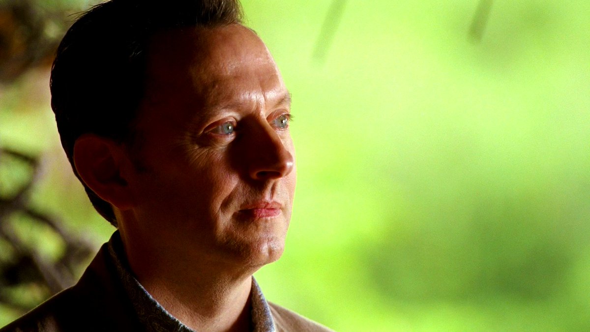 gifsontherun's tweet image. Lost | 5.10 &quot;He&apos;s Our You&quot;
#LostABC #BenjaminLinus #BenLinus #MichaelEmerson