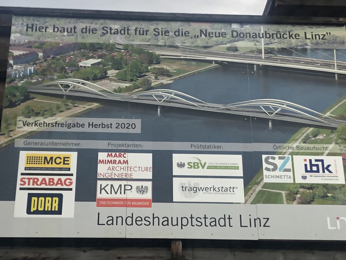 Finde den Fehler #linz #eisenbahnbrücke #opening