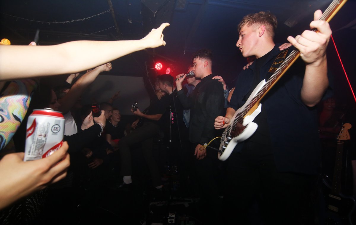 GAimages's tweet image. A little of the carnage at the end of the gig on Friday. The love for these lads flowed onto the stage. @__thewired @Leadmill