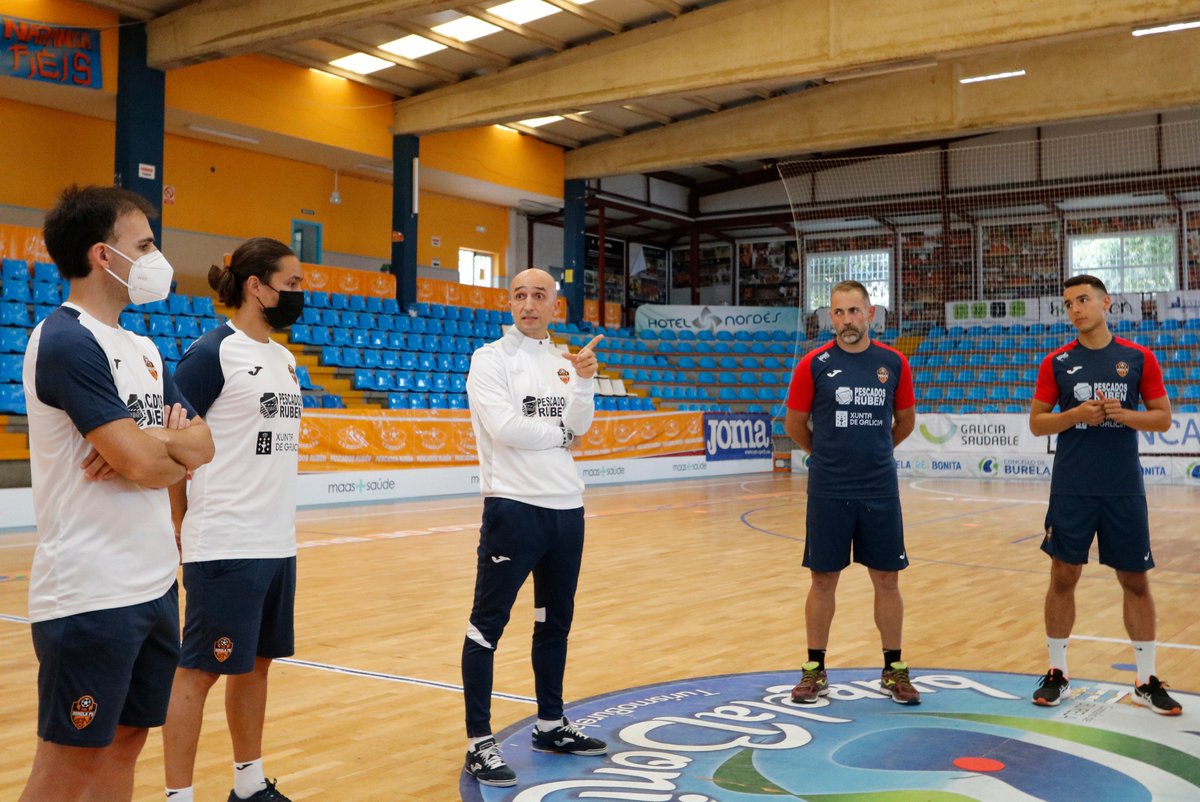 😉𝙎𝙚𝙣 𝙙𝙪́𝙗𝙞𝙙𝙖, 𝙝𝙤𝙭𝙚 𝙚́ 𝙪𝙣 𝙂𝙍𝘼𝙉 𝘿𝙄́𝘼😉

⚽️𝟭ª 𝘀𝗲𝘀𝗶𝗼́𝗻 𝗱𝗲 𝗣𝗿𝗲𝘁𝗲𝗺𝗽𝗮𝗱𝗮 𝗲𝗻 𝗩𝗶𝘀𝘁𝗮 𝗔𝗹𝗲𝗴𝗿𝗲. 𝗧𝗲𝗺𝗼𝘀 𝗽𝗼𝗿 𝗱𝗶𝗮𝗻𝘁𝗲 𝘂𝗻 2⃣1⃣-2⃣2⃣ 𝗾𝘂𝗲 𝗽𝗿𝗼𝗺𝗲𝘁𝗲 𝗲 𝗺𝗼𝗶𝘁𝗼

#Burela #Futsal #SomosFutsal <a href="/AlbertoRiquer10/">Alberto Riquer Antón</a>