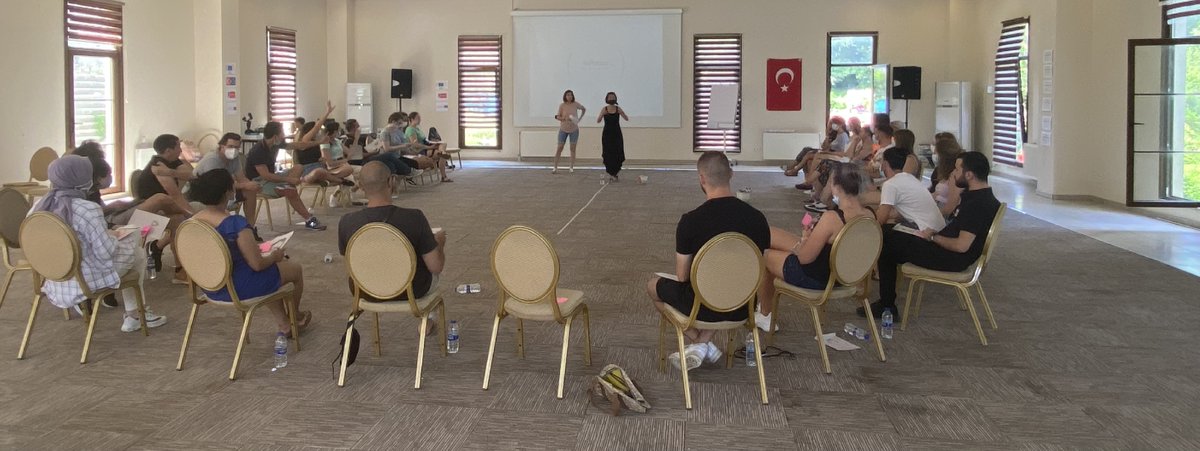 learningorgtr's tweet photo. Öğrenme Derneği, gençlerin şiddet içeren aşırılık ve radikalleşmesini önlemek için 10 ülkeden gelen 37 gençlik kuruluşu temsilcisine eğitim verdi.

Detaylar: https://t.co/HYUznLBJri

@ulusalajans https://t.co/3ATTrGNAMu