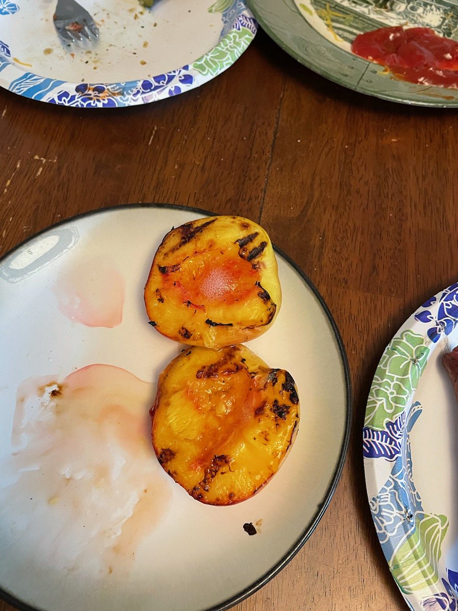 Randy_Mosher69's tweet photo. Maximum peach flavor was achieved last night on the grill.  Haters gonna say its fake. https://t.co/ZZxOxJVfAD