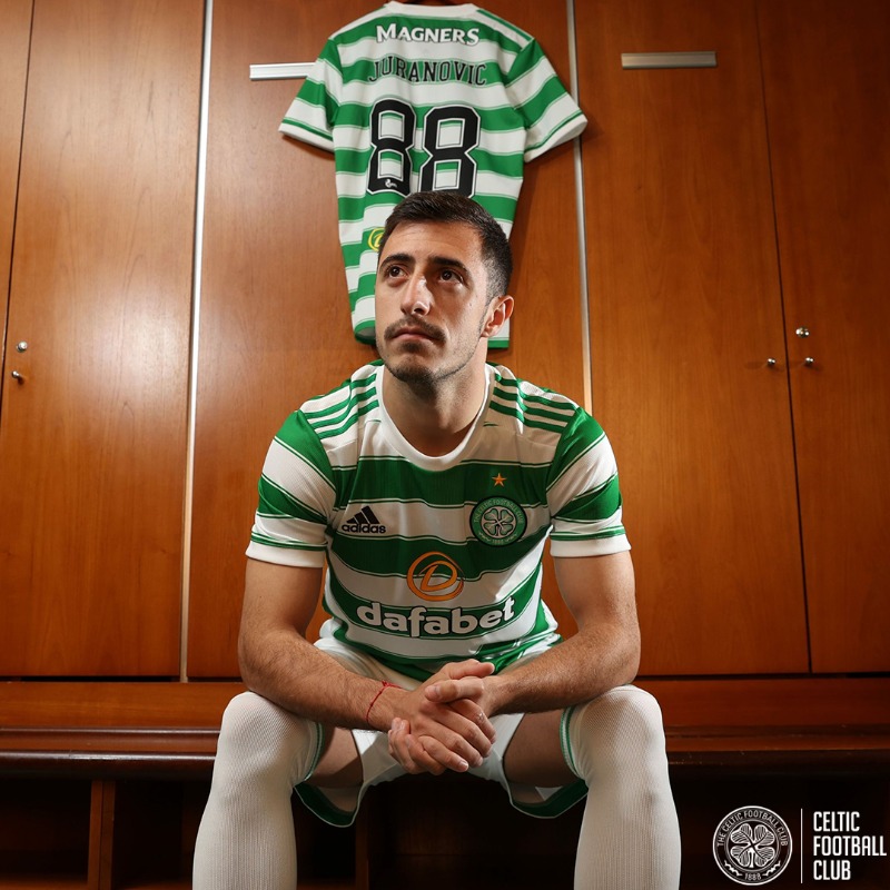 CelticFC's tweet photo. ๐ Welcome to Paradise, our new 8โฃ8โฃ - Josip Juranovic! ๐ขโช๏ธ
#WelcomeJuranovic ๐ญ๐ท