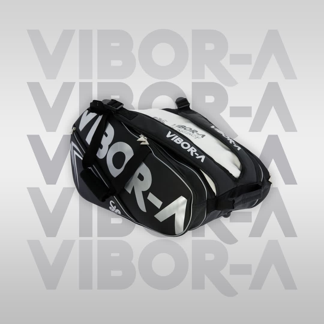 viborapadel's tweet photo. TOUR PLATA REEDITION | PURE INSTINCT
🐍
Ha vuelto nuestro paletero más premium 🎾🎒.
Ya disponible en tu tienda o web habitual 👉
https://t.co/H0AAxPfZZn
#PureVibora #PureInstinct #ViboraPadel #Vibora
#Padel https://t.co/ICxjavQfbK