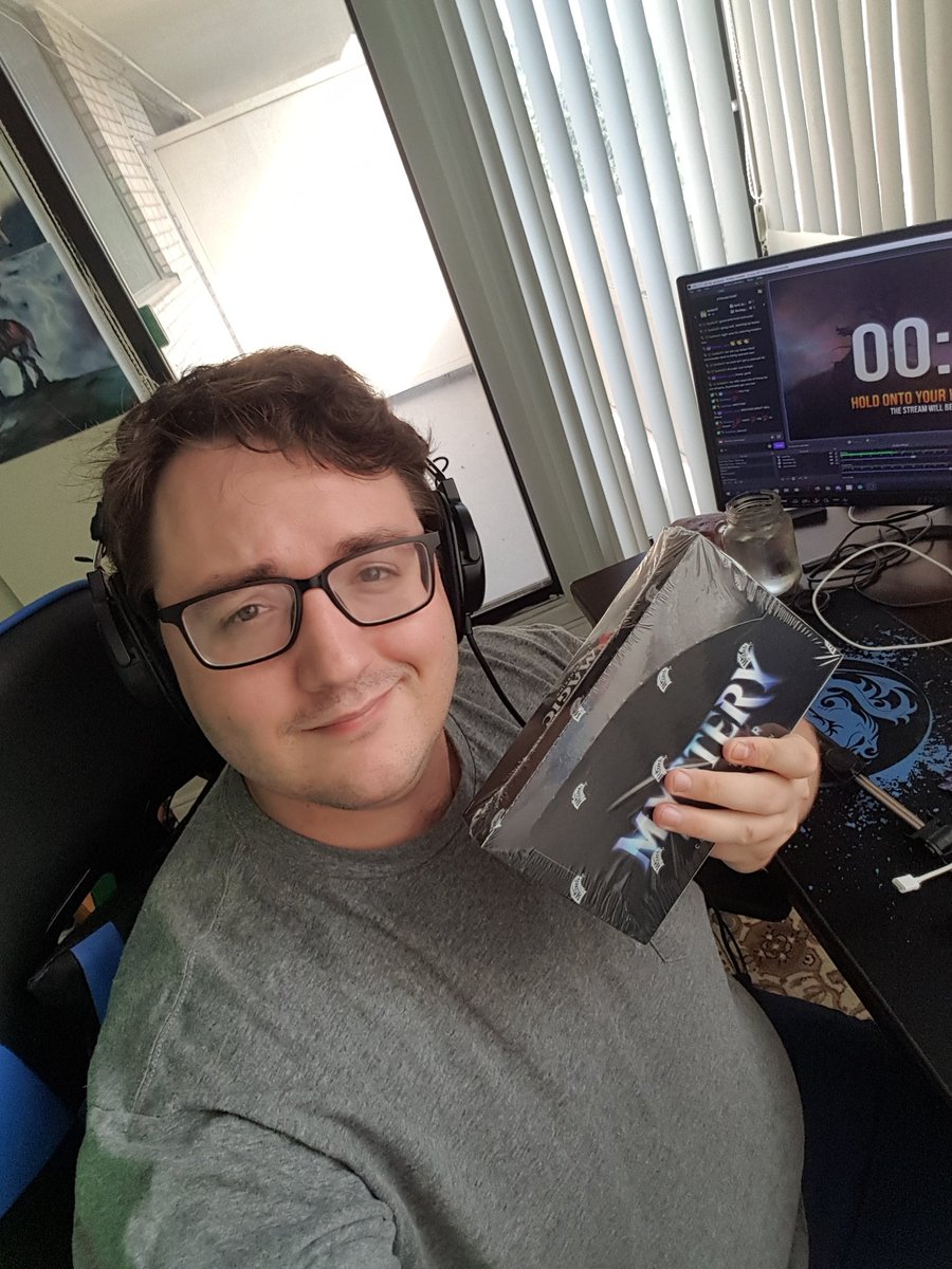 💥GIVE-AWAY!💥

WHO WANTS A MYSTERY BOOSTER BOX CONVENTION EDITION?

Well now is your chance to win one!

To enter you must:
💣 Like this post
💣 Retweet this post
💣 Follow this account

The winner will be chosen on September 24th on STREAM!