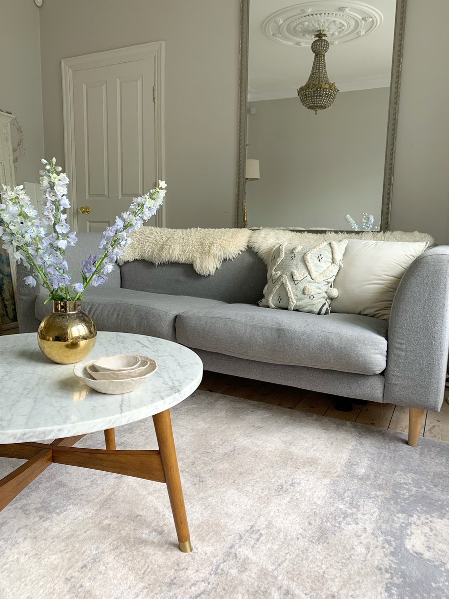 We love this picture that interior designer Emily Wheeler took of her Agnella by Brintons rug. The textural flooring is contrasted by metallic accents and minimalistic soft furnishings. #carpets #bespokecarpets #interiordesign #interiors #rugs #interiors #brintonsathome