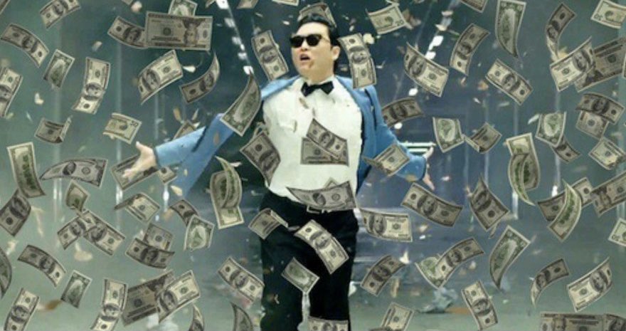 парень с кучей денег. Beast). татуировки инстансамки. инстасамка с деньгами. деньги с моргенштерном.