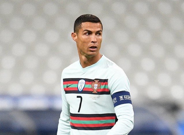 XaviSol_'s tweet photo. Si tuvieras que hacer un 11 vs 11
••• #TeamMessi vs #TeamCR7 •••
Los capitanes son Leo y Cristiano.
🌎 • Puedes elegir a cualquiera
de Concacaf + Conmebol
🌍 • Puedes elegir a cualquier
integrante de la UEFA
Deben ser jugadores en activo.
#FIFAAllStarGame 💡 https://t.co/1Aua5qyZKu