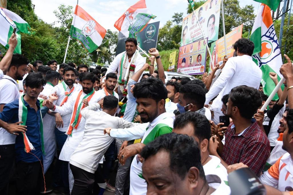 srinivasiyc's tweet photo. More Glimpses of Mangaluru Visit today.

A Heartfelt Thank you to every youth congress worker of Dakshin Kannada for this warm &amp; memorable welcome. https://t.co/ZM0t65zfLk