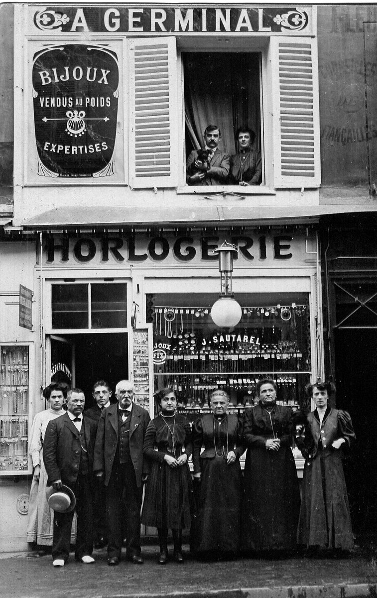 edLaPigne's tweet photo. En 1898, Jacques Sautarel, honnête bijoutier parisien d’origine catalane et vrai révolutionnaire #anarchiste révélait la lutte des classes à ses compagnons illégalistes dont #AlexandreJacob. LUEURS ÉCONOMIQUES en commande ici : https://t.co/tUS8asmlji https://t.co/O7PPy92BJn