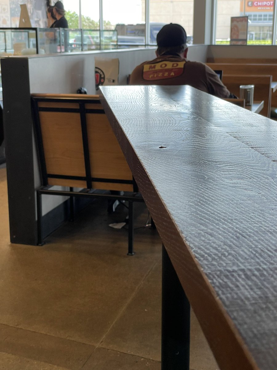 Swizzl3d's tweet photo. The @MODPizza manager here don’t like his own pizza. @jimmyjohns you’re subs must be that freaky good. #lol #irony https://t.co/29RLkQi4ti