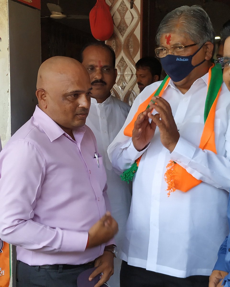 withrahuldada's tweet photo. भाजपचे प्रदेश अध्यक्ष मा. @ChDadaPatil यांची आज केंद्रीय मंत्री मा. ना. नारायणराव राणे साहेब यांचा जन आशीर्वाद यात्रा निमित्त पाली फाटा (मुंबई-पुणे एक्सप्रेस वे) येथील भेट. @BJP4Maharashtra
#ChandrakantPatil #BJPMaharashtra 

#WithRahulDada #IAmWithRahulDada https://t.co/BhY7pz0532