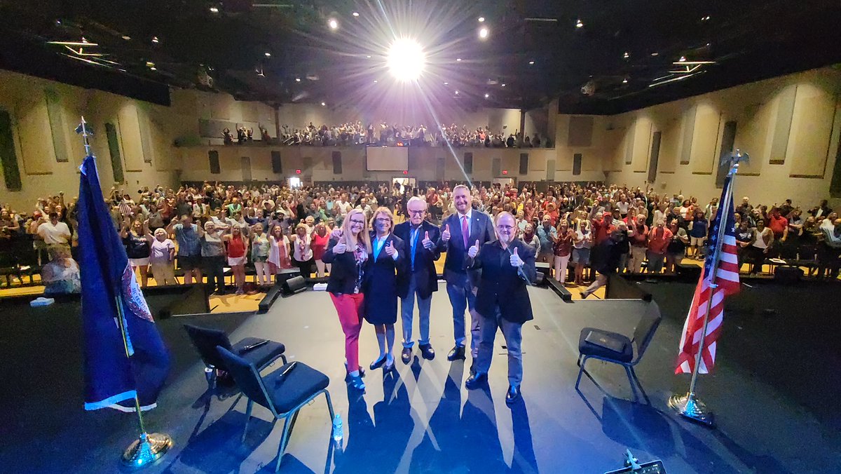 WendyRogersAZ's tweet photo. Wow! Blowout crowd with @AmandaChaseVA yesterday. The citizens of the Commonwealth of Virginia are fired up to #AuditVA. Now we need to get the other legislators on board. Get on the right side of history! https://t.co/eelZVwBM6z