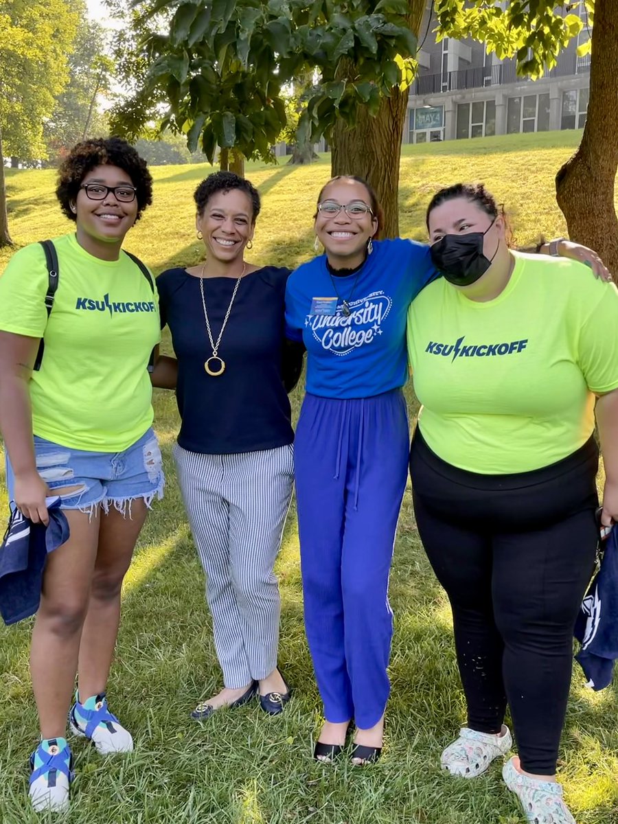 ExploreKentSt's tweet photo. @KentState @ExploreKentSt Dean’s Welcome! 💛💙⚡️🔊 We see you, you see us, we are UC! #UniversityCollege #ExploringThenDeclaring  #Classof2025 #welcome2KSU https://t.co/x7S2wX38I3