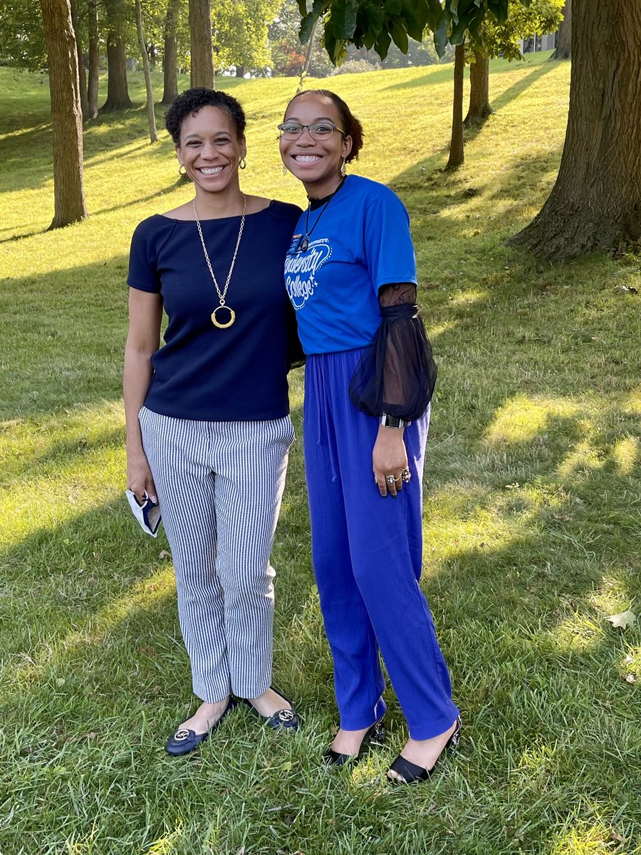 ExploreKentSt's tweet photo. @KentState @ExploreKentSt Dean’s Welcome! 💛💙⚡️🔊 We see you, you see us, we are UC! #UniversityCollege #ExploringThenDeclaring  #Classof2025 #welcome2KSU https://t.co/x7S2wX38I3
