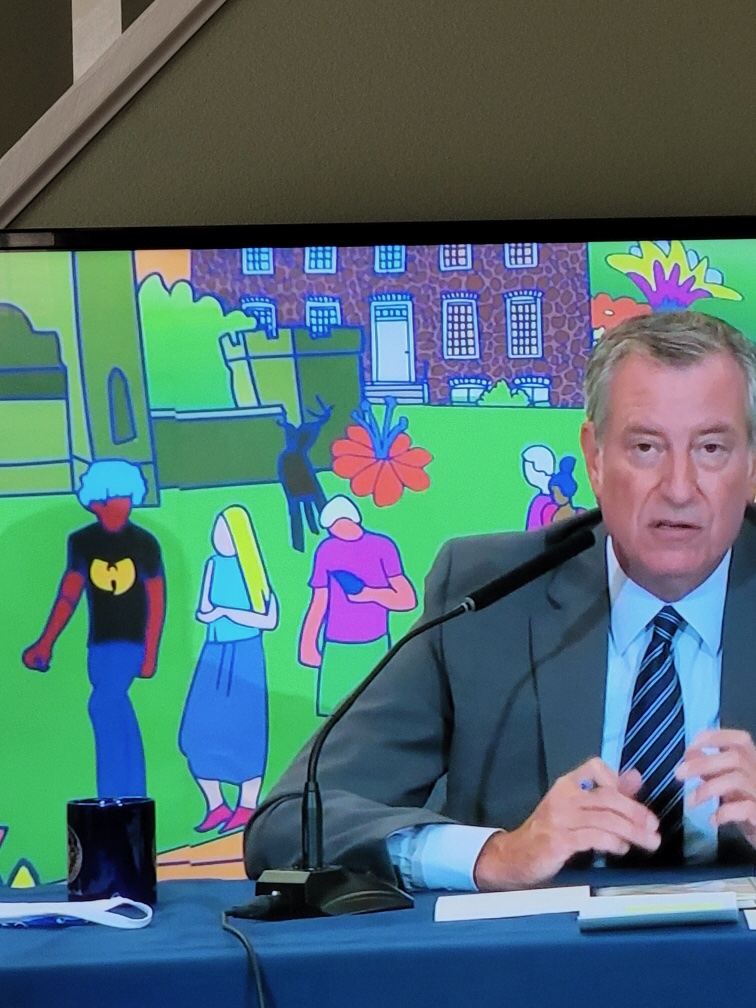 Hectorsanchez7's tweet photo. Whoever did this backdrop needs to get a raise... asap. Excellent work! 
😆🙌👏
@NYCMayor @NYCMayorsOffice 
#WuTang https://t.co/rT6I68LYnz