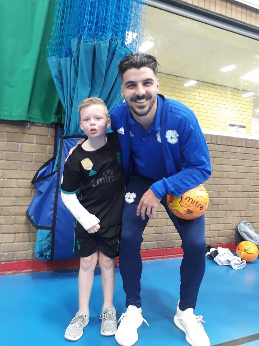 Mags165's tweet photo. @Callump7 hard to believe this was 2018. Boys are still.your biggest supporters. Happy memories. MOTD https://t.co/IytiO0njIc