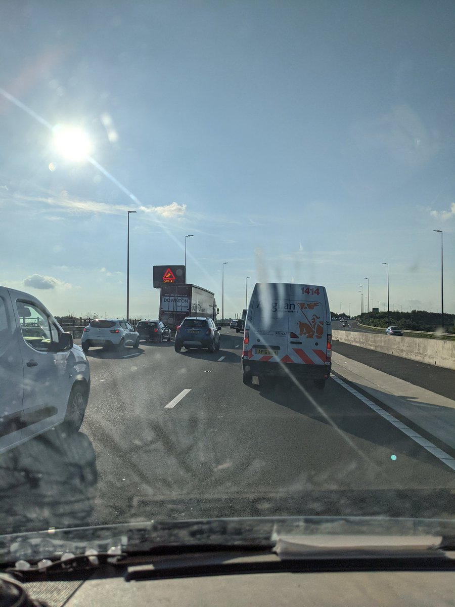 LandyRees91's tweet photo. @fmwales hi mark

Stuck in traffic on the m4 again due to congestion at the Brynglas tunnels - what are you going to do about this?

Thanks x https://t.co/uCOWEBEPoX