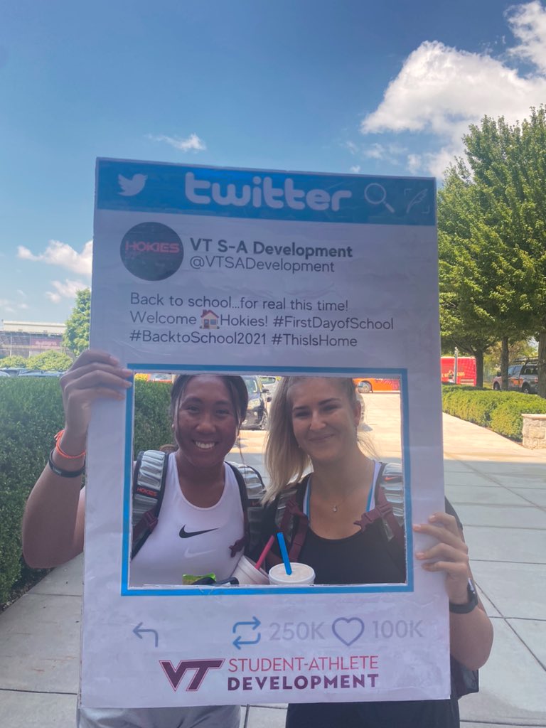 VTSADevelopment's tweet photo. Welcome Back Week Day 1️⃣ off to a 💪🏽 start! Stop by Lane until 2 pm to grab a #Hokies4Hokies t-shirt & goodies! #FDOC #WelcomeHomeWeek https://t.co/coVieoklZz