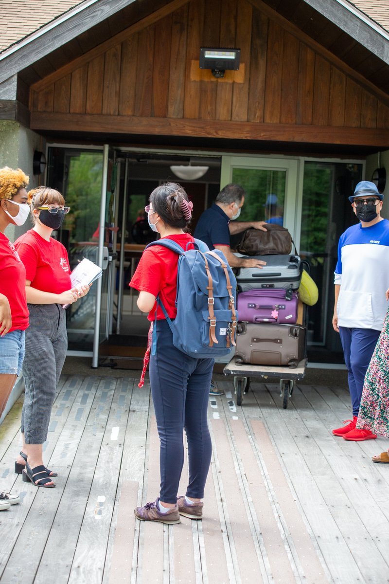 SimonsRockalum's tweet photo. Our new classes of #Rockers joined us on Friday, and are settling in to #SimonsRock with orientation and Writing and Thinking Workshop this week! https://t.co/1TrUpGwJFP
