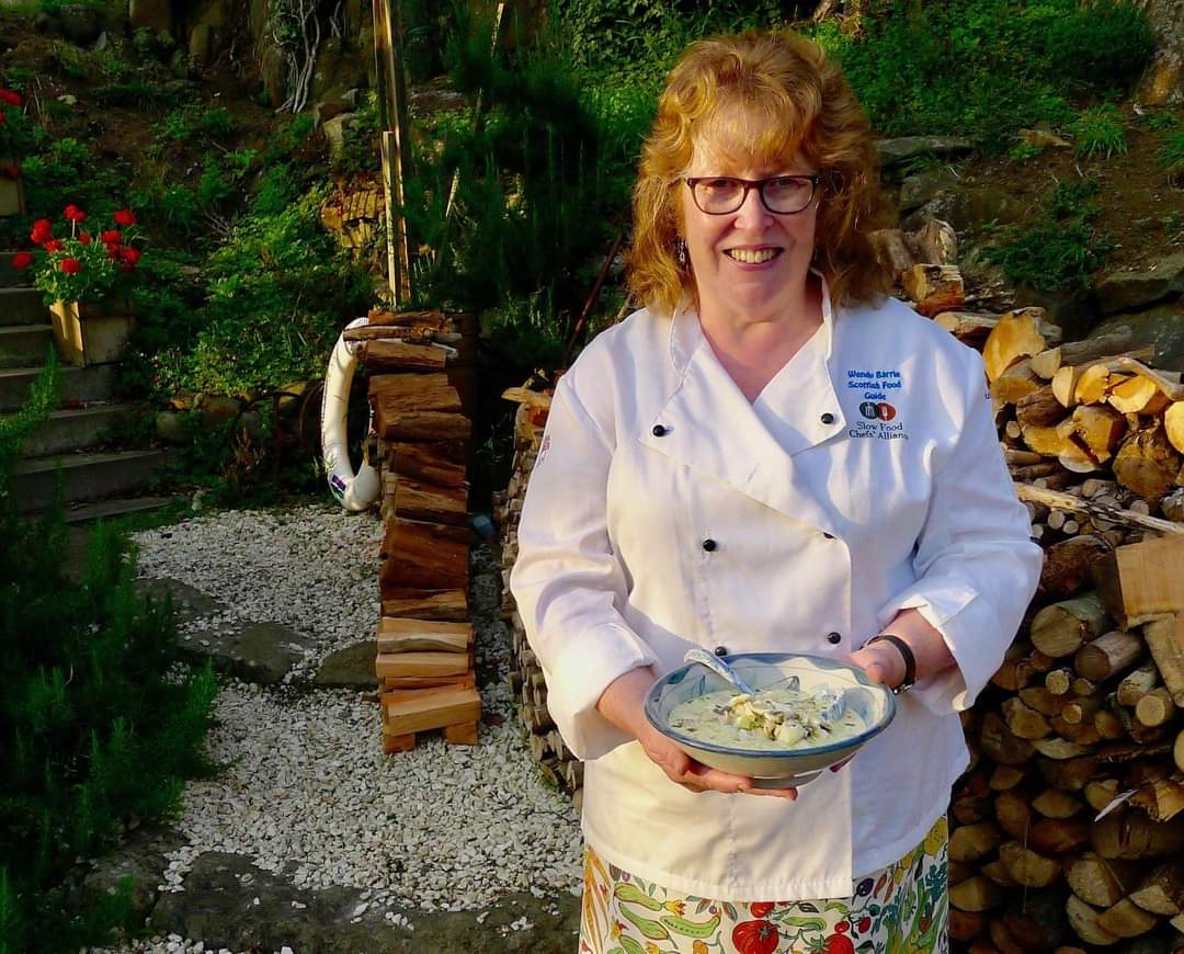 ForagingF's tweet image. The programme for Foraging Fortnight features over 50 events, hosted by foraging and wild food businesses, taking place across Scotland 11th - 25th Sept.
foragingfortnight.co.uk 

#wellbeing #foraging #wildplants #WildDining #fungi #nature #ScottishWildFoodFestival