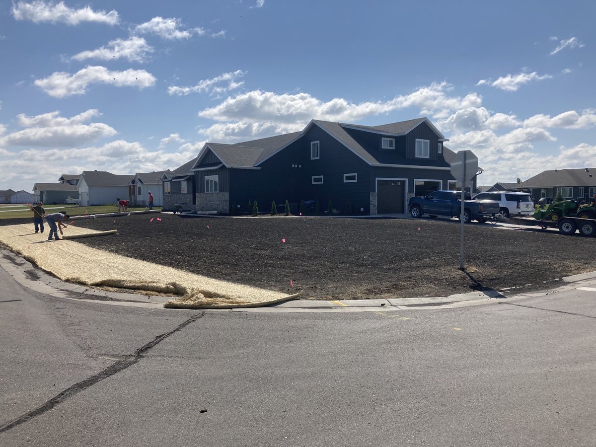 RamyTurf's tweet photo. New 35,000ft.sq lawn planted this weekend in Fargo with @MtnView_Seeds genetics. 85% KBG, 15% fine fescue. A bit of patience in the beginning will pay off in the long run. #norye https://t.co/vSg5Qi2DdI