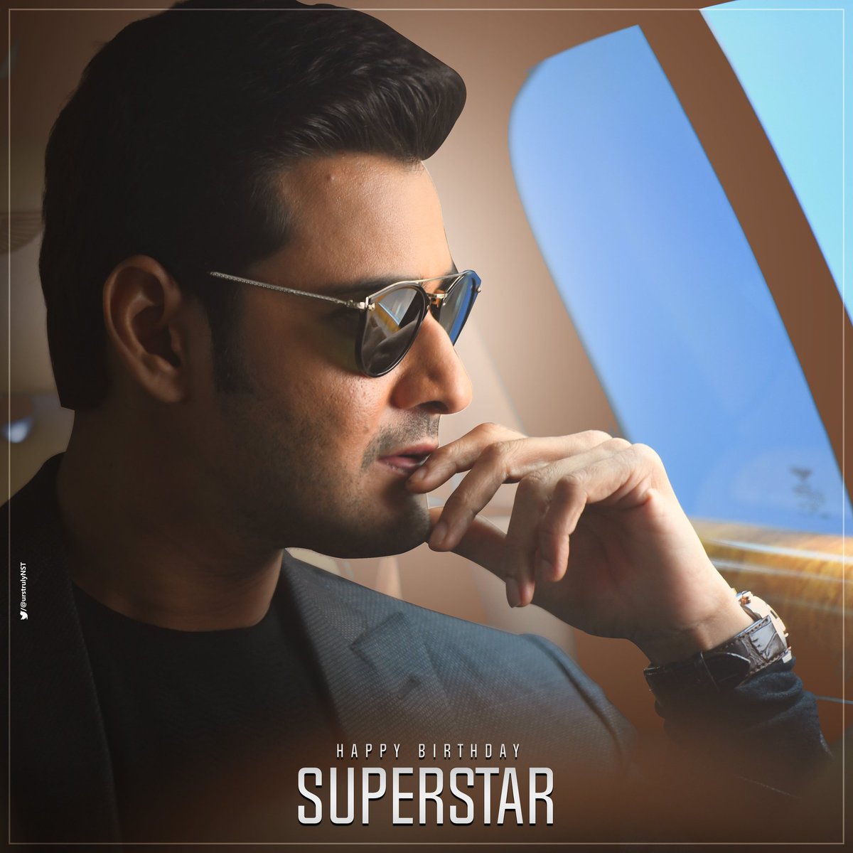 santhoshcherry_'s tweet photo. #SarkaruVaariPaata  nice look MB Sir https://t.co/PX4mpBmArD