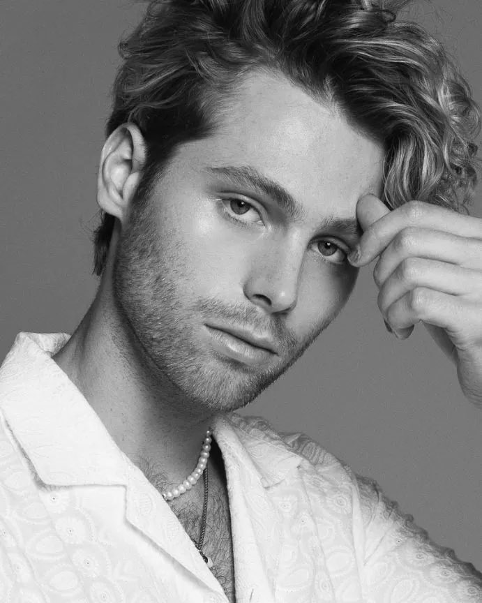 lukethinkers's tweet photo. IT’S HIM https://t.co/CPwMJMDvh0