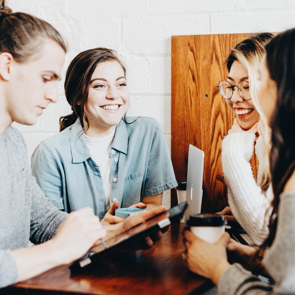 lsuedining's tweet image. Getting back in the groove never looked so good. Tell us below which on campus dining spot you missed eating at with friends!
#BackintheGroove