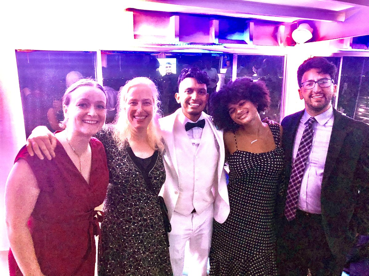 PCfellowsTC's tweet photo. In the midst of storm Henri ☔️,
happiness is celebrating at Jaffe Peace Corps Fellow Anderson’s wedding with the 2018 cohort!
#NYCLoveStory #TogetherAgain #❤️❤️ https://t.co/PSmvmZzIHd