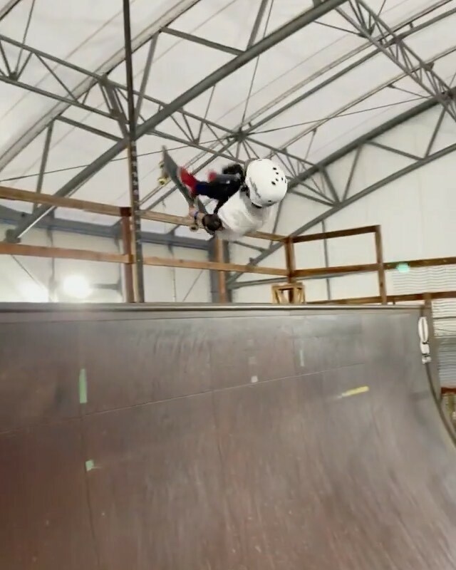 VertSk8boarding's tweet photo. Wow! What were you doing at age 6? 
•
• 
@famk32 Awesome✨✨
New helmet &amp; New Pads‼️‼️
@187killerpads @triple8nyc 
#6yearsold #skaterboy #skateboardkid #skateboardingisfun #vert https://t.co/m11dbpZk4y https://t.co/dfDYiR3HY8
