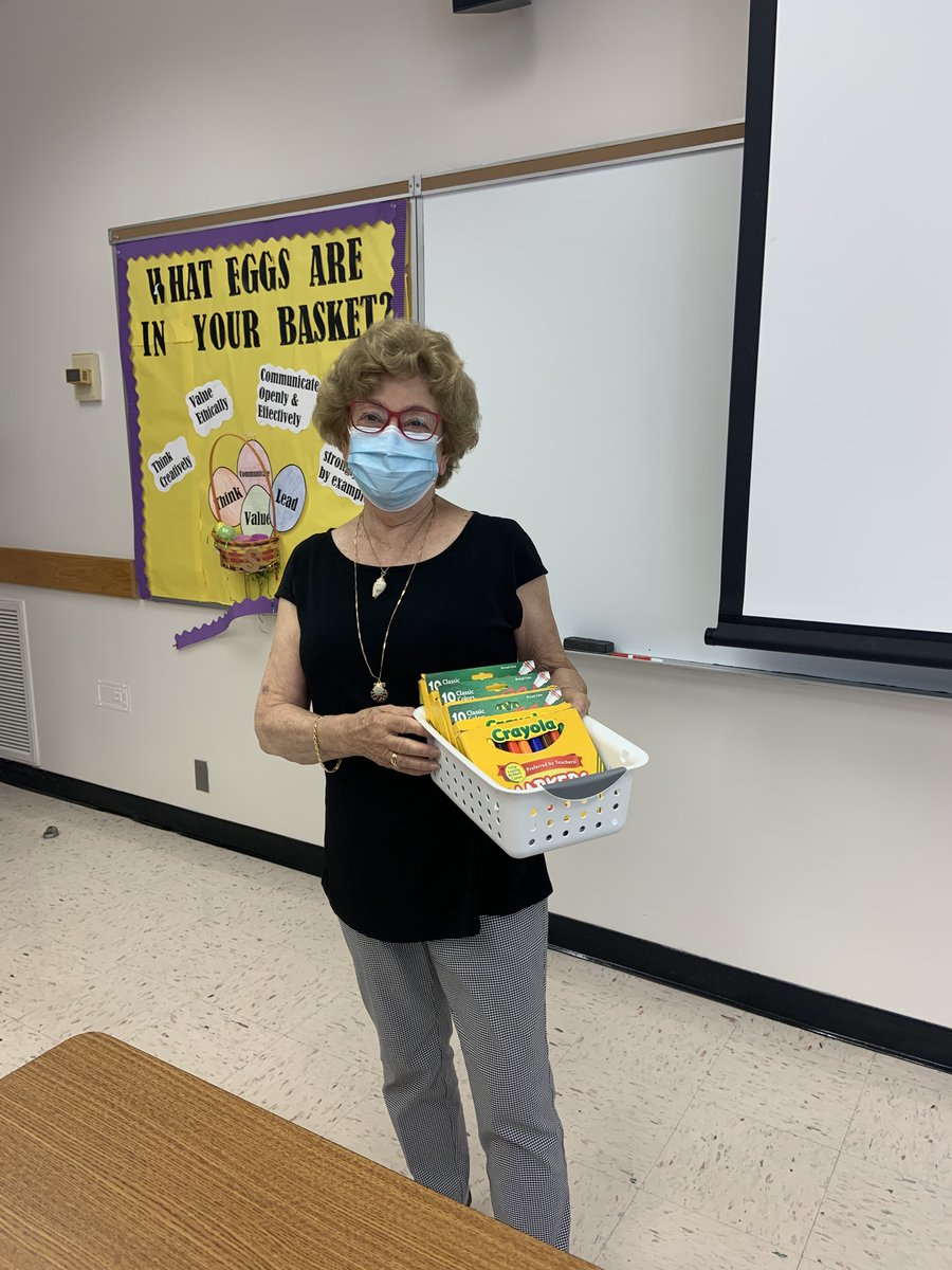 EcuLehe's tweet photo. Welcome back! We spotted the famous Ms. Jean Gore teaching #read3302 in the Rivers Building today. 🏴☠️
#happyfdoc
#fdoc
#readingteachersrock
@ECURead @ECU_COE https://t.co/JaWjnd1iTH