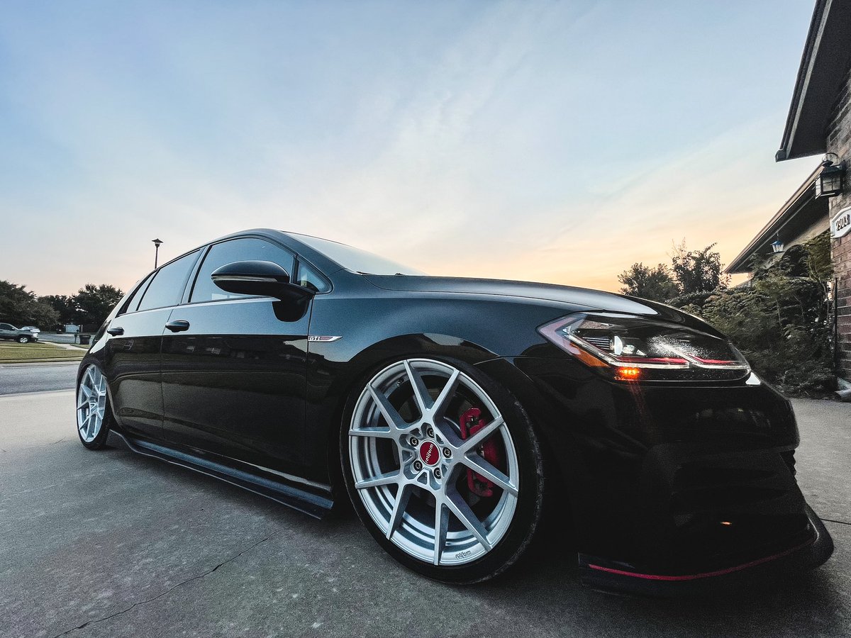 JdotHall's tweet photo. @EvanShanks I have a bagged mk7.5 DSG &amp; adore it. https://t.co/b4je2TcZKM