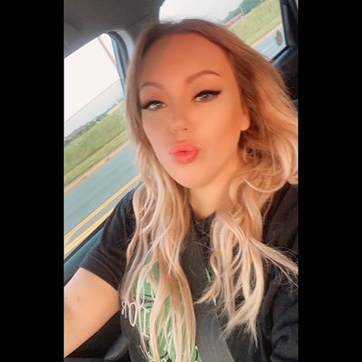 chelseabiatch's tweet photo. #NewProfilePic https://t.co/vUGXb2mouM