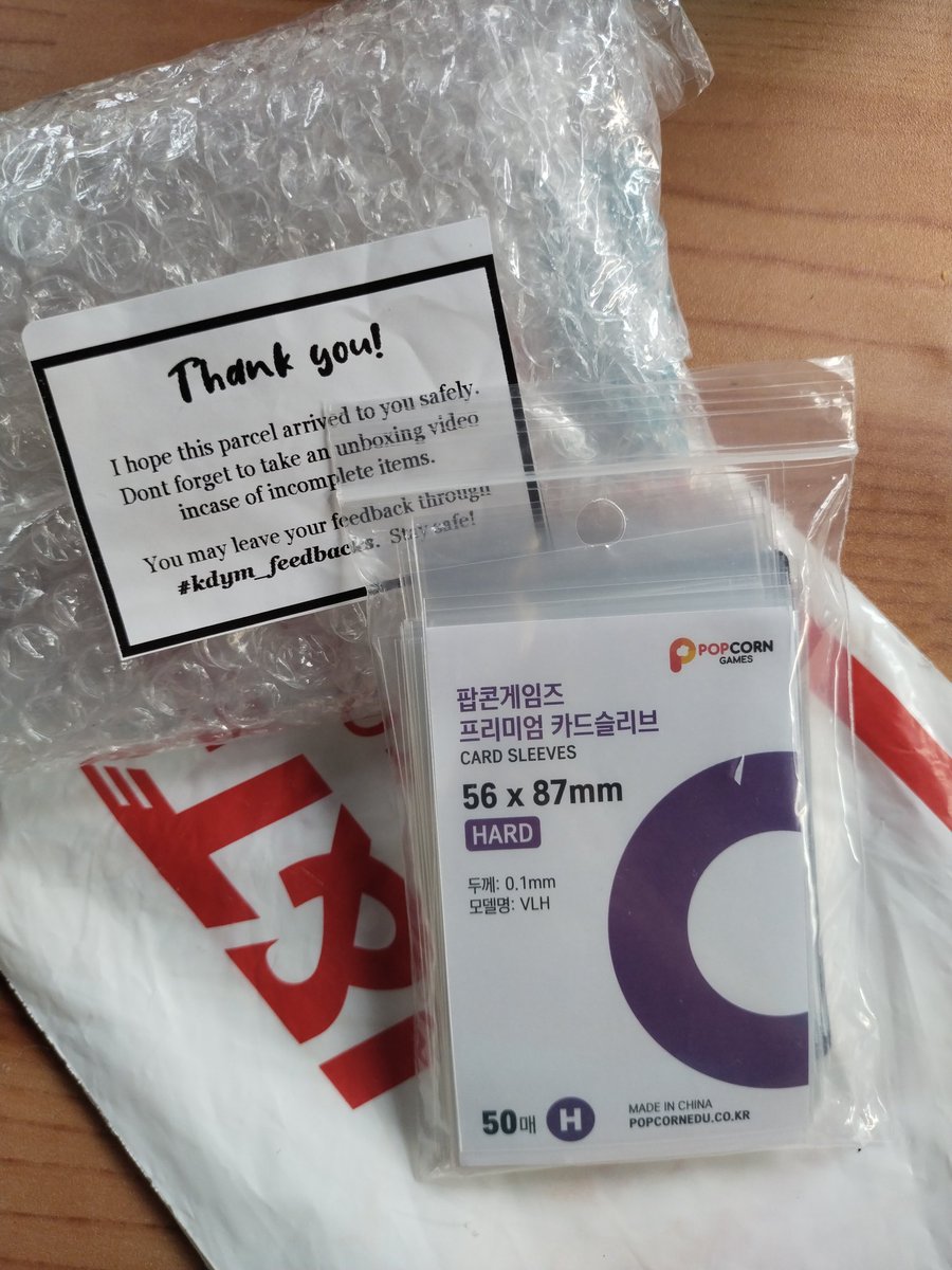 heyyouws's tweet photo. Someone came home! thank u so much po @doxiaoren_  will definitely order again po next time sana po may ibang sizes na soon 😩 #kdym_feedbacks https://t.co/l0DqJr7oTO