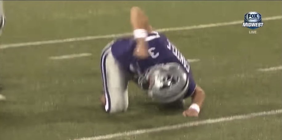 nocontextEMAW's tweet image. 