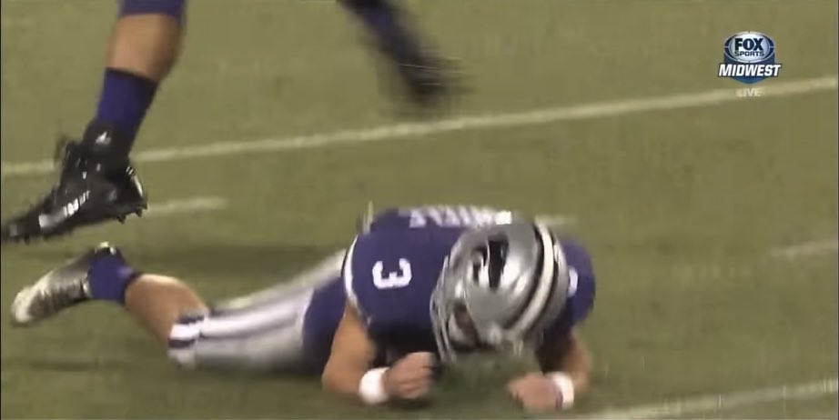 nocontextEMAW's tweet image. 