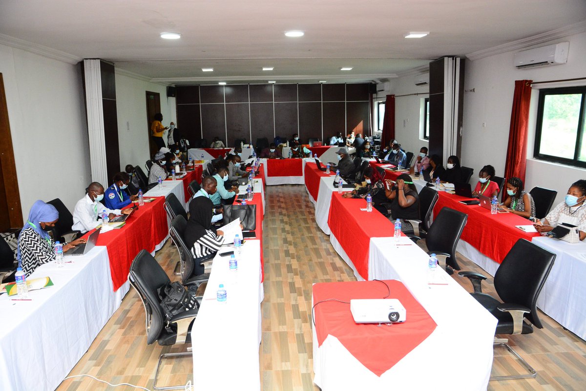 EAC_yap's tweet photo. @AGA_Platform is conducting National Training of Trainers On Youth Participation in Electoral Processes in The Gambia 
Its essential to conduct regional consultations enhancing young peoples meaningful participation in Electoral Processes. 
Follow #DGTrends to know more https://t.co/ZYwybtt5Wn
