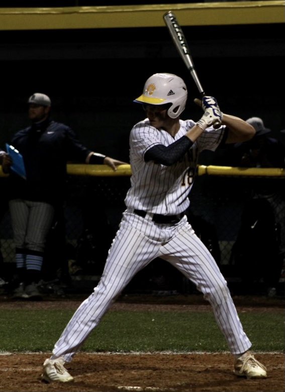 Sam_Thomas18's tweet image. Excited to commit to play baseball at Co Lin next year!  Thank you to @ClaySmith_8  and @CJESTAVE for  the opportunity and @gmac1979 @SigNewton_2  and all my other coaches for pushing me to get better.  I appreciate all the support from my teammates and my family. @StJoeMadison