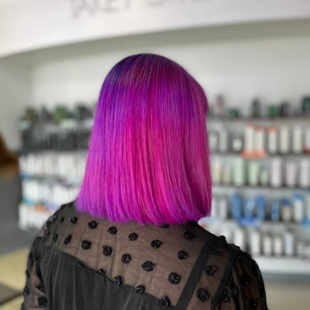 Make a ✨bright and bold✨ statement 💜 
By: @ahstylist #PMTSHouston #PMTSLife