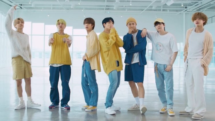 centralepiphany's tweet image. 📊 INFO 23.08.21

Artistas com mais semanas no #1 da Bilboard Digital Song Sales USA

#1. Taylor S — 44 sem
#2. Rihanna — 40 sem
#3. @BTS_twt* — 38 sem* (+1)
#4. Katy Perry — 37 sem (-1)
#4. Justin Bieber — 33 sem
#5. Bruno Mars — 29 sem

#BTS @BTS_twt

©btschartdailyx