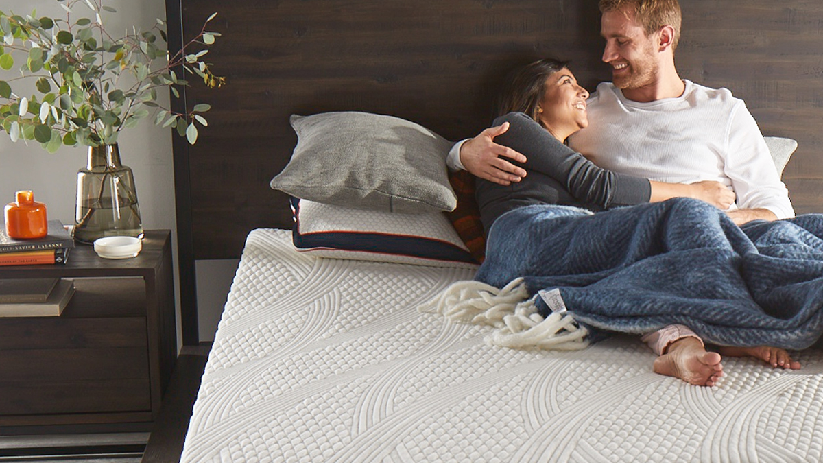 myisense's tweet image. Blanket weather is just around the corner and there are even more satisfying snuggles to be had when you can adjust the bed to fit you. Find the right one here: myisense.com/pages/bed-bases

#adjustableframe #adjustablebed #bettersleep #improvedsleep #sleephealth #sleepingisbelieving