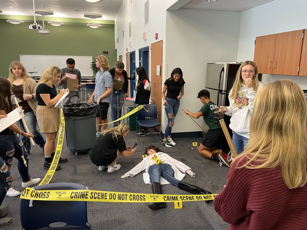 Principles of Biomedical Science students begin the year by analyzing the Anna Garcia crime scene #PLTW #wyproud