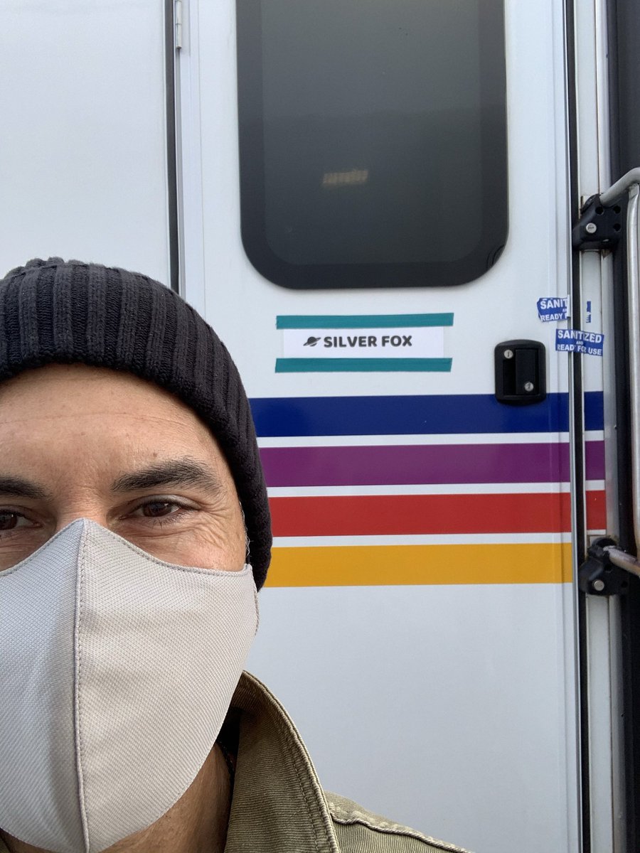 Fun fact: My character was named “Silver Fox” in the script until the @RoswellNMRoom let me say “My name is Eduardo Ramos, but you can call me boss.” “Silver Fox” stayed on my trailer all season. #RoswellNM #SilverFox <a href="/CWRoswellNM/">Roswell, New Mexico</a>