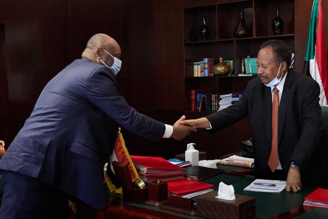 MTDTSudan's tweet photo. وكشف وزير الاتصالات والتحول الرقمي عن زيارة رئيس تحالف افريقيا الذكية للسودان في الفترة من ٢٩-٣١ من شهر أغسطس الجاري بهدف مناقشة سبل التعاون المشترك والمشاريع التي سيقوم بتنفيذها السودان بالتعاون مع تحالف افريقيا.

   *٢٣ أغسطس ٢٠٢١م* https://t.co/aSMNthZbil